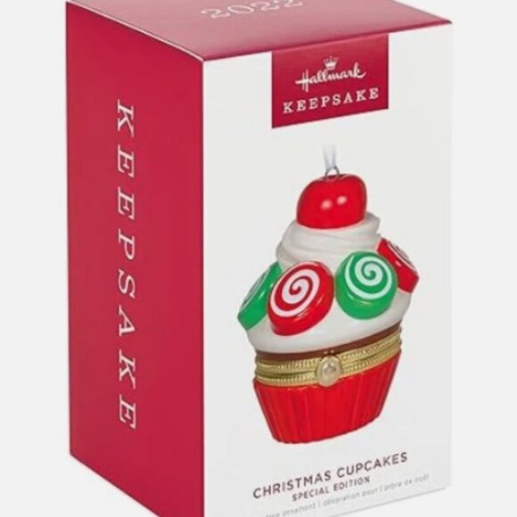 2022 Hallmark Keepsake Ornament Christmas Cupcakes Special Edition - Picture 1 of 3
